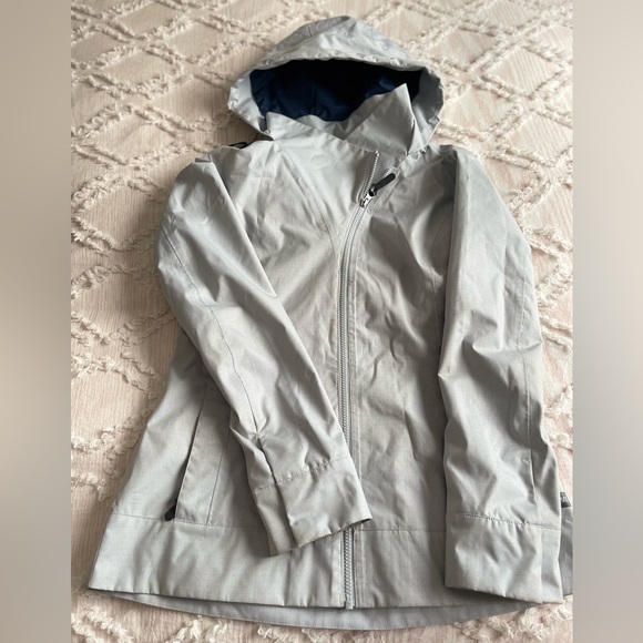 MEC Rain Jacket - Picture 2 of 4